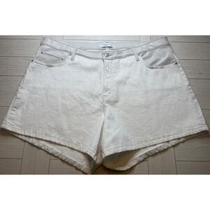 Abercrombie & Fitch Womens 36" High Rise Dad Short Faux Leather Waist Curve Love